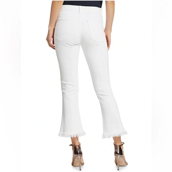 Frame “Le Crop Mid-Rise Mini Bootcut” Jeans in White | Size 23 - Picture 3 of 17